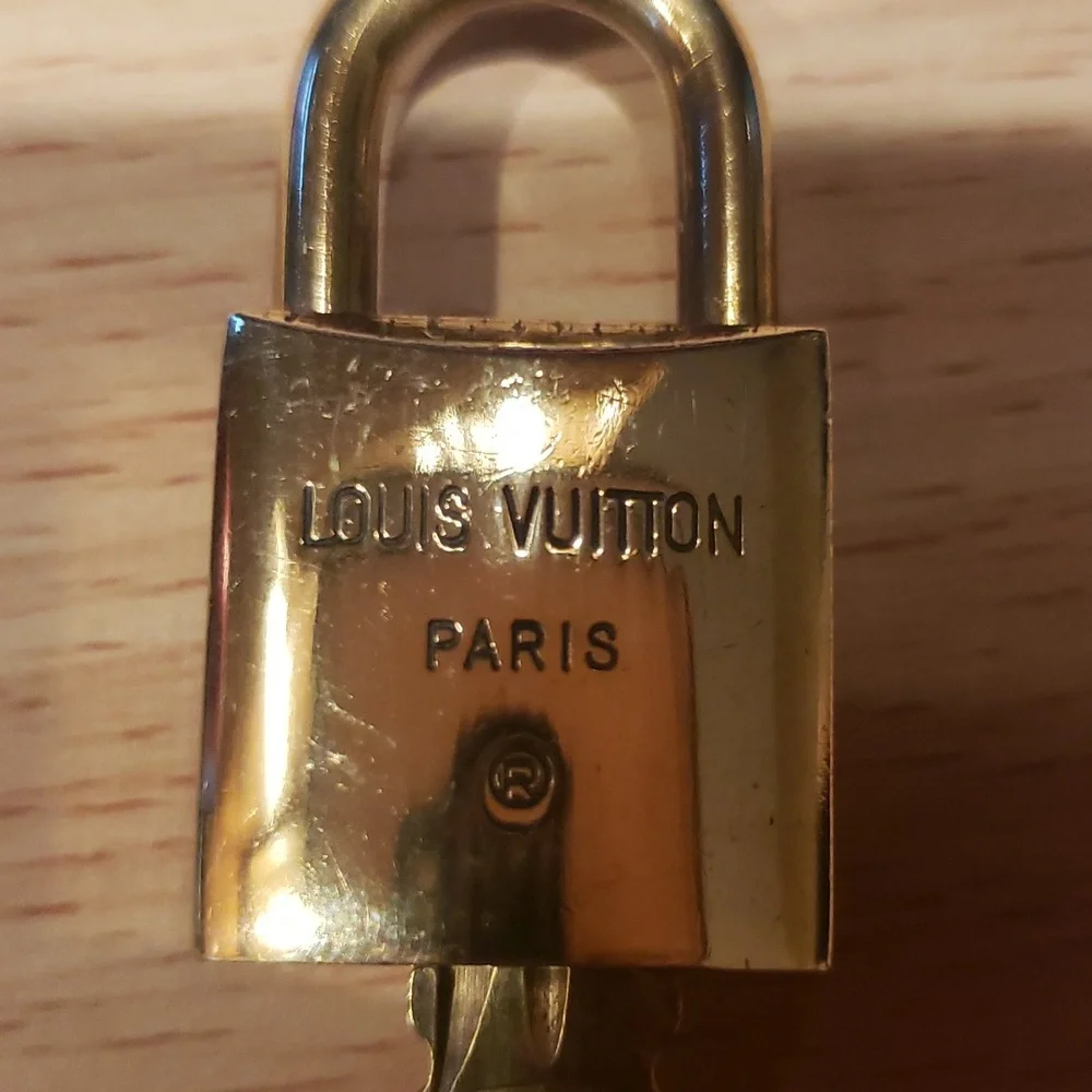 Louis Vuitton Padlock & Key Goldtone #212 - Picture 3 of 7